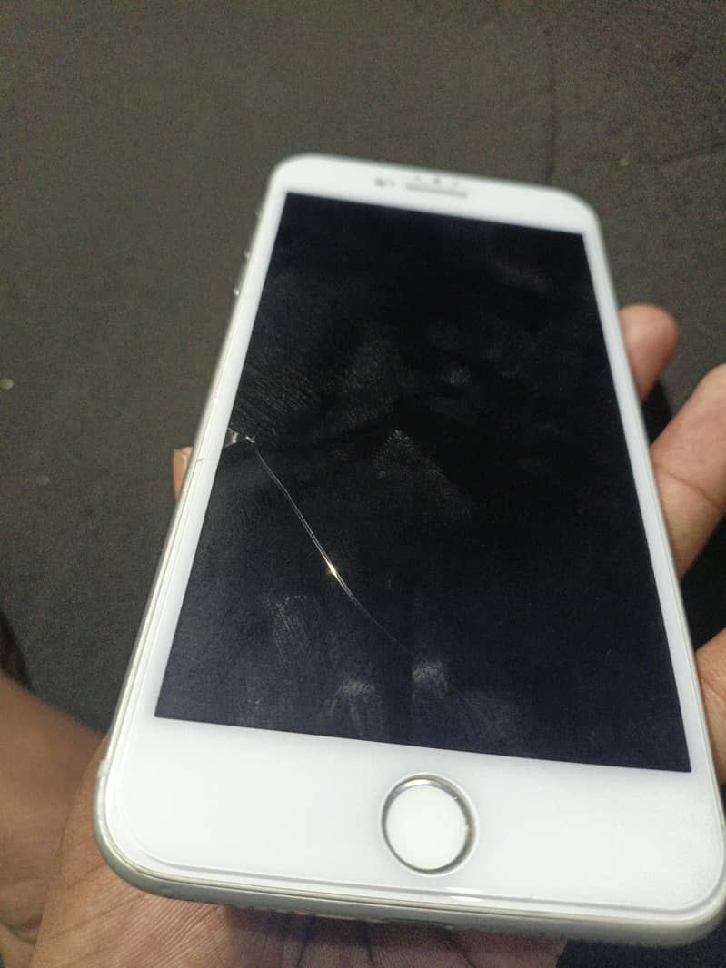 Apple iPhone 8 Plus 3