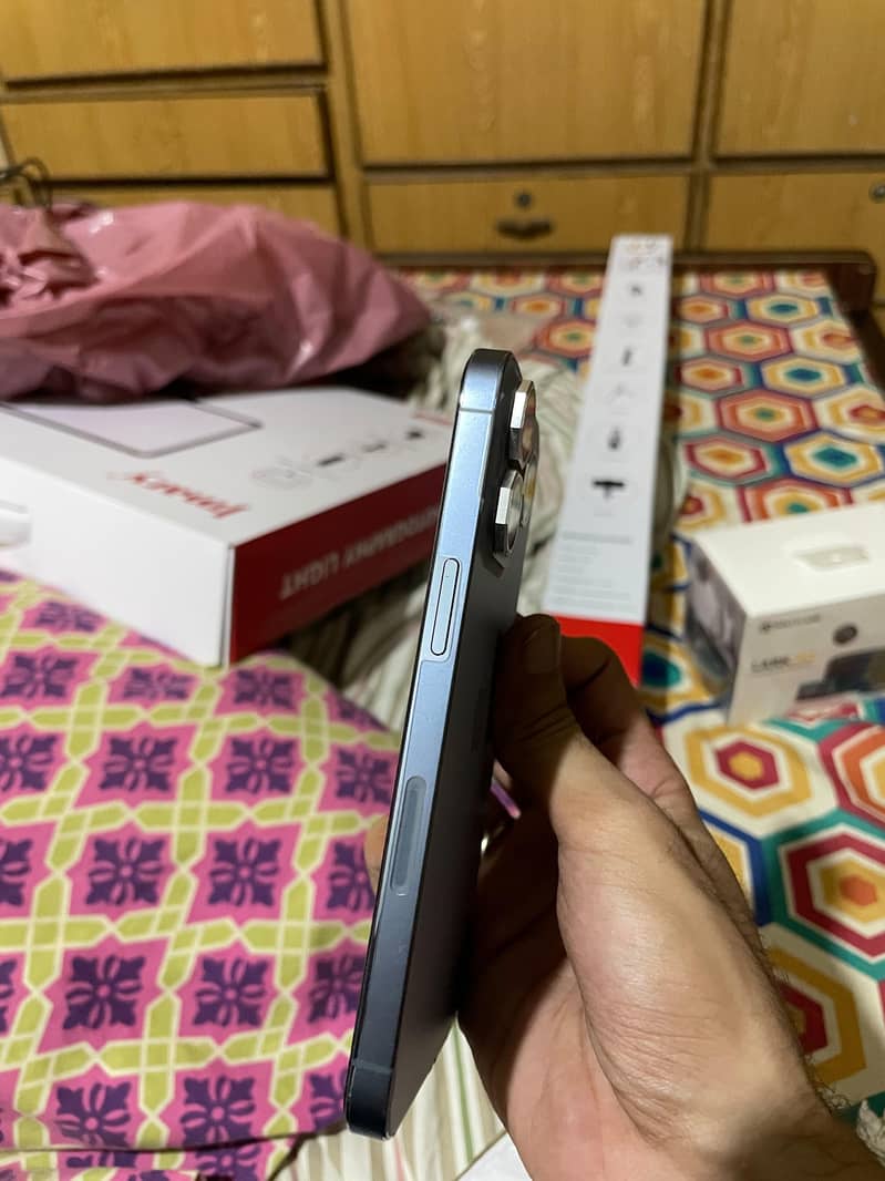 13 pro with box. 1