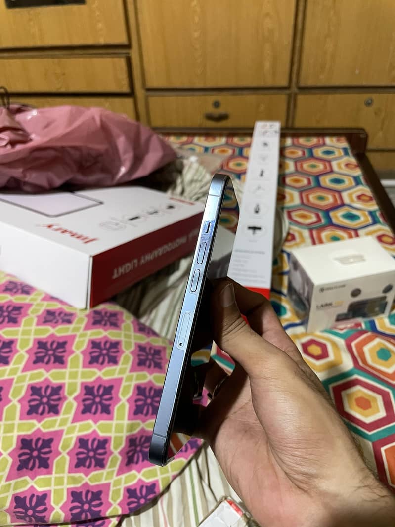 13 pro with box. 4