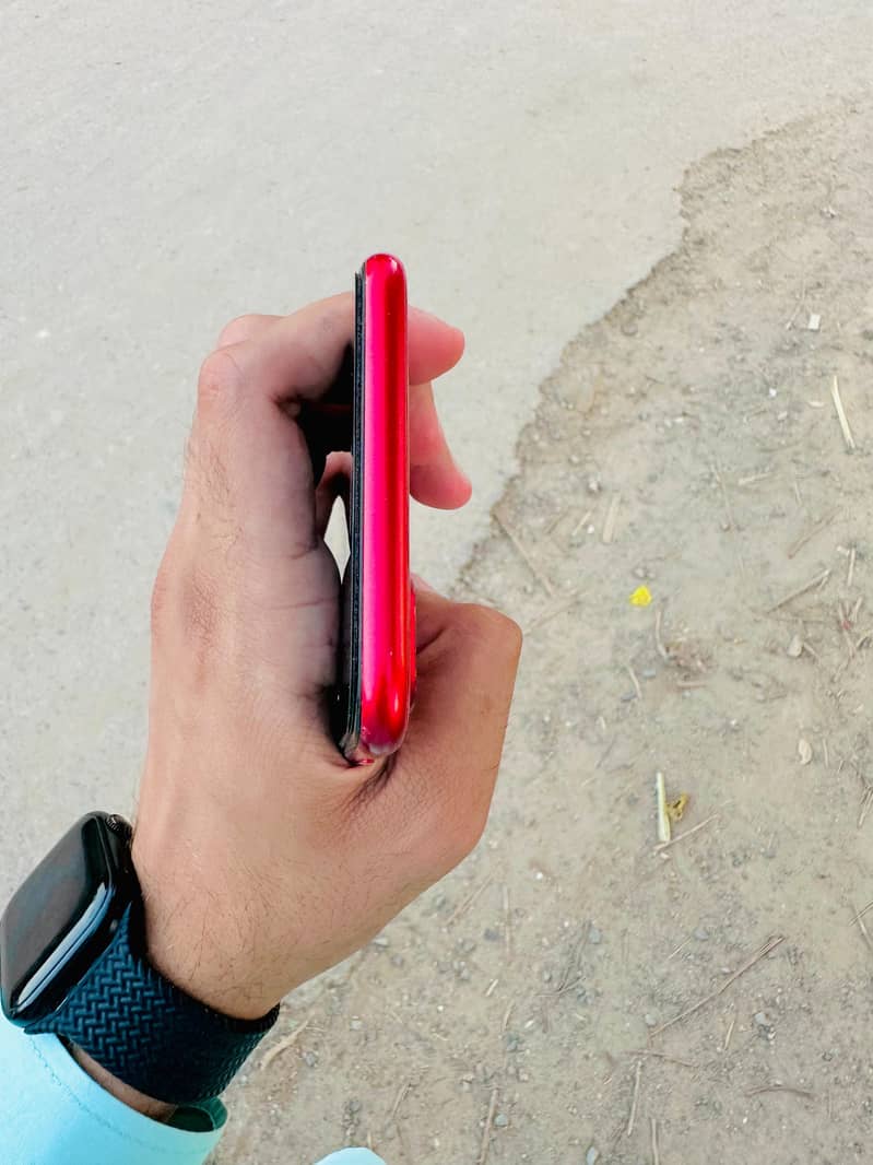 Apple iPhone 8 Plus 3