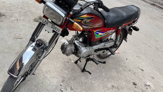 United Bike Total genuine Condition  Genuine parts seal pack engine
