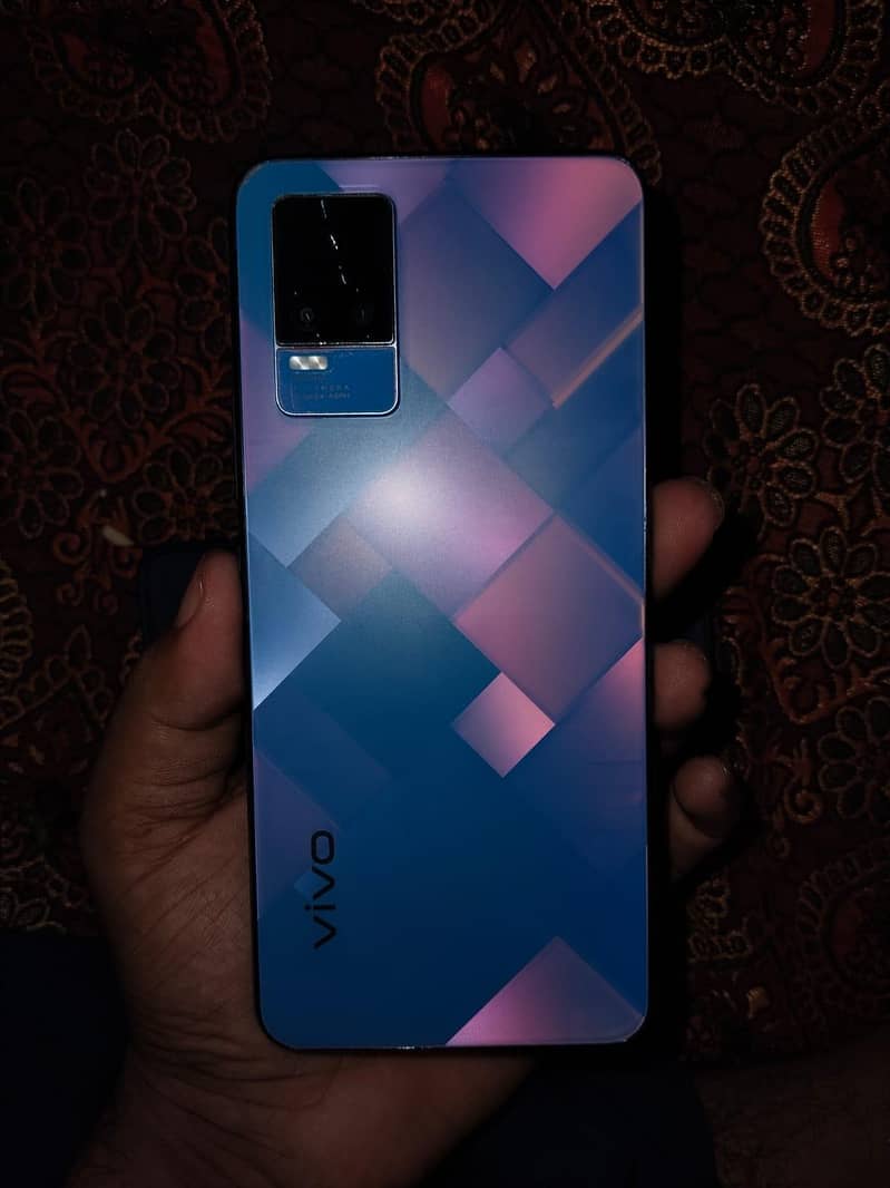Vivo V21e 1