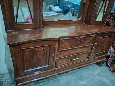Dressing mirror