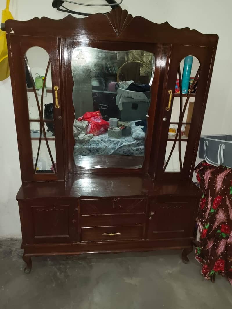 Dressing mirror 1