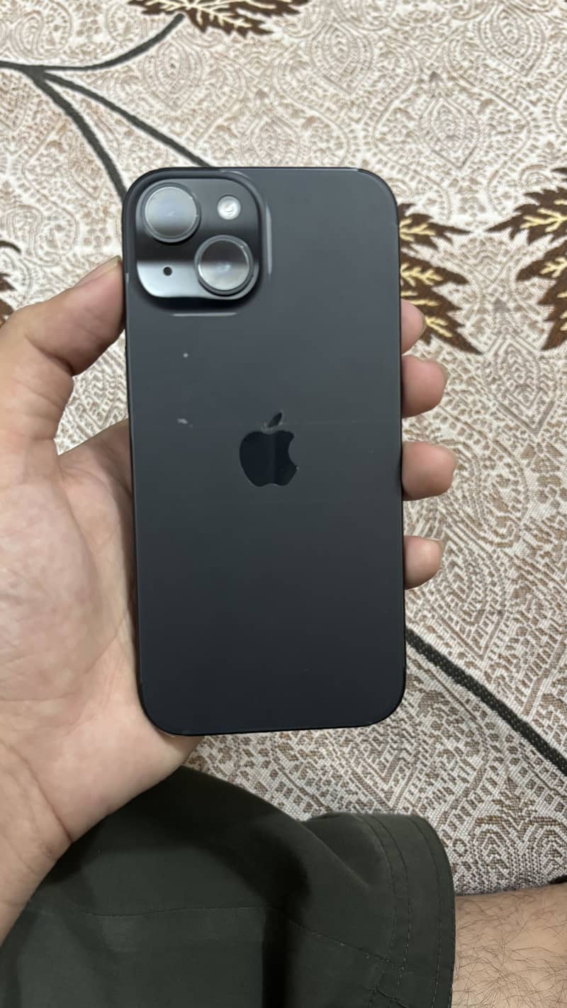Apple iPhone 15 6