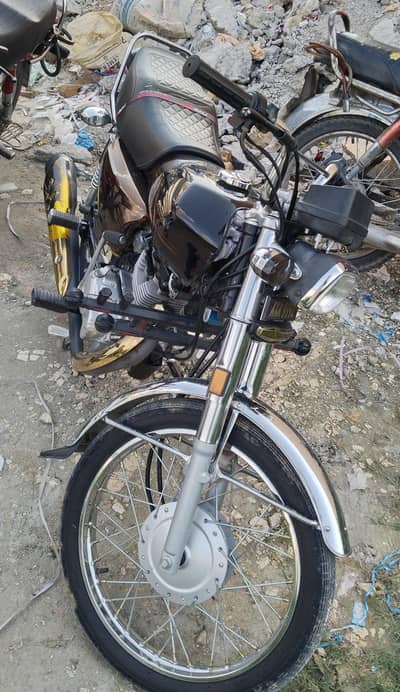 Honda gold special edition self start