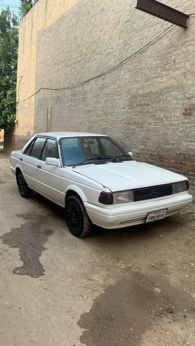 Nissan Sunny 1989
