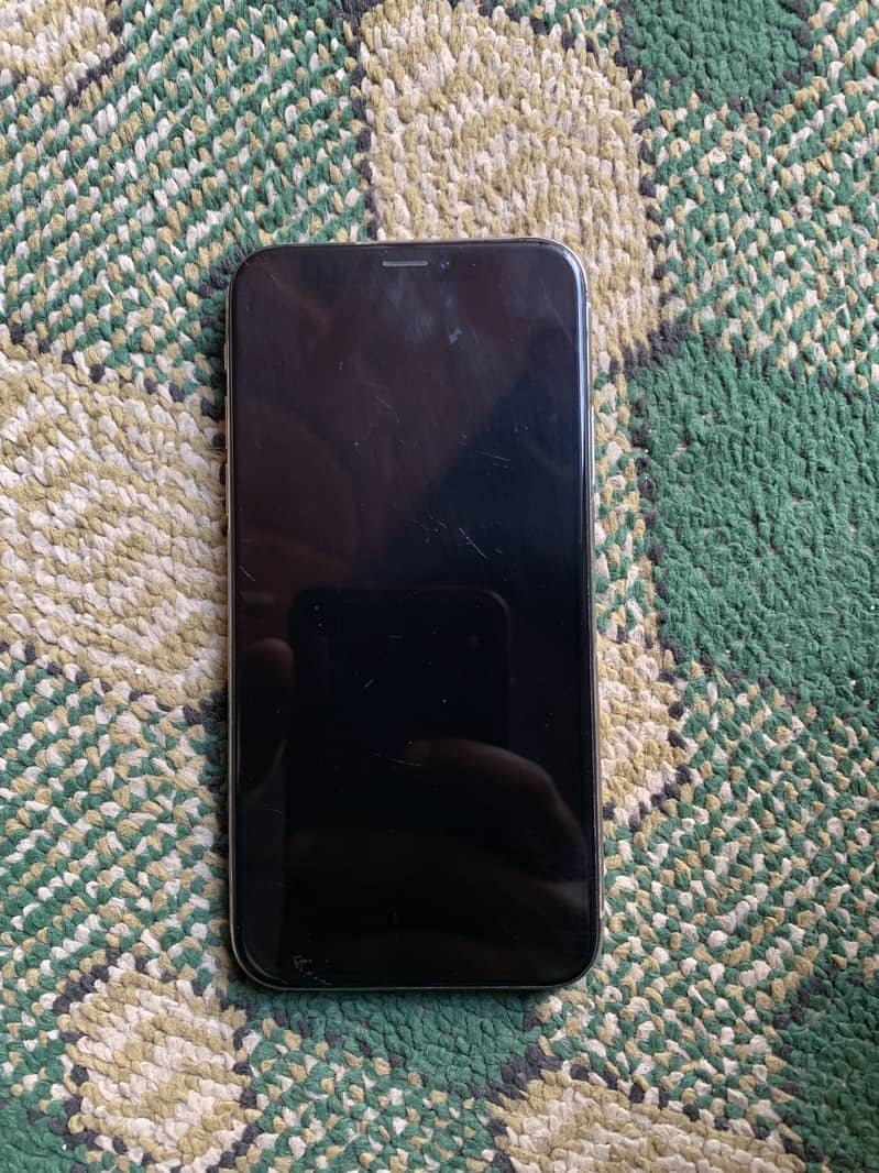 Apple iPhone X 4