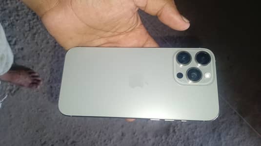 Apple iPhone 16 Pro Max 256GB Factory Unlocked 99% Battery Health10/10