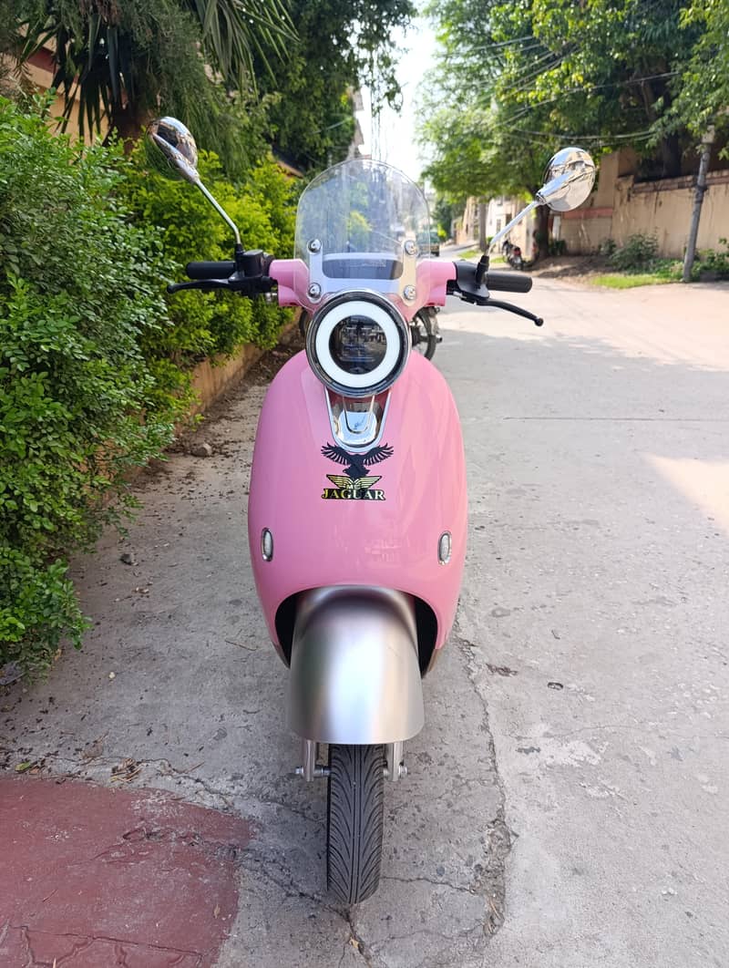 Scooty 1