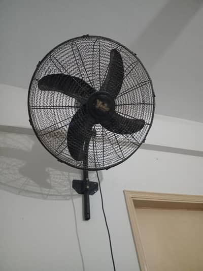 Younus Fans Bracket Fan