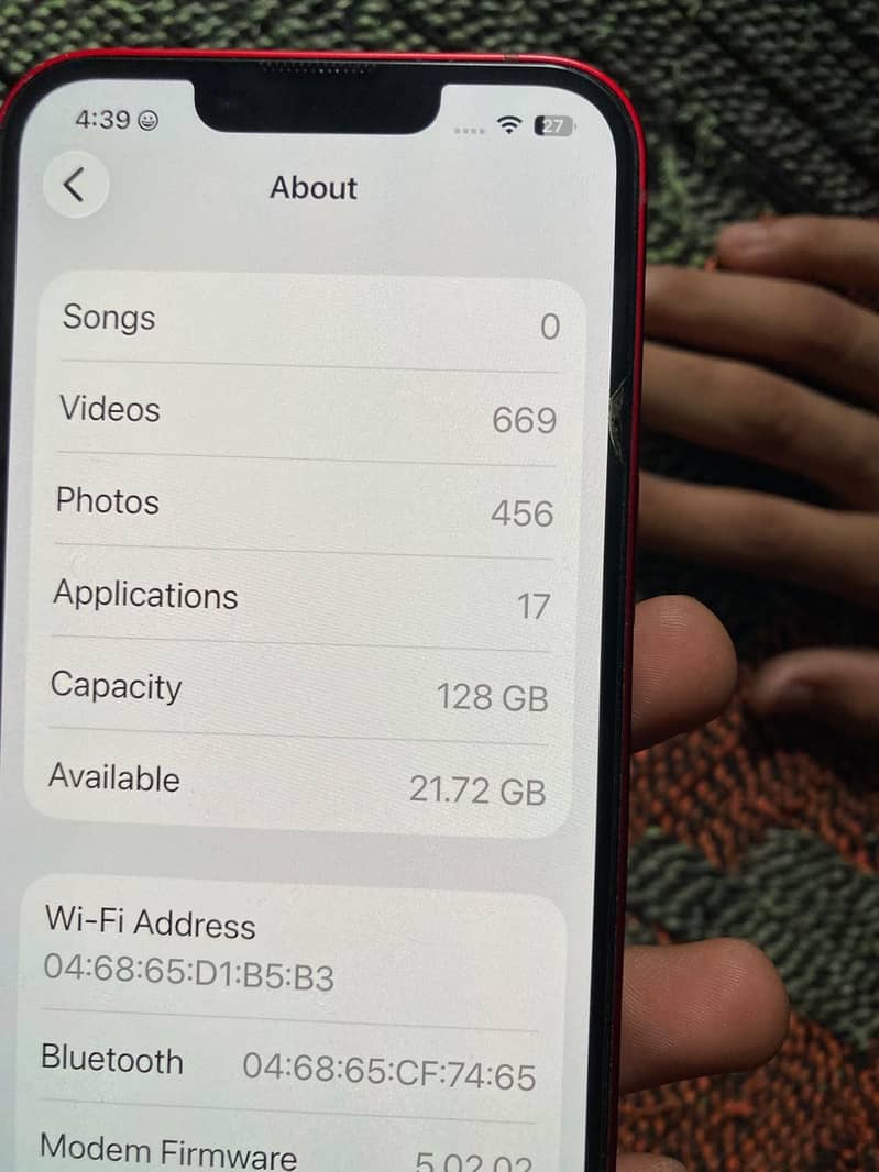 Apple iPhone 13 4