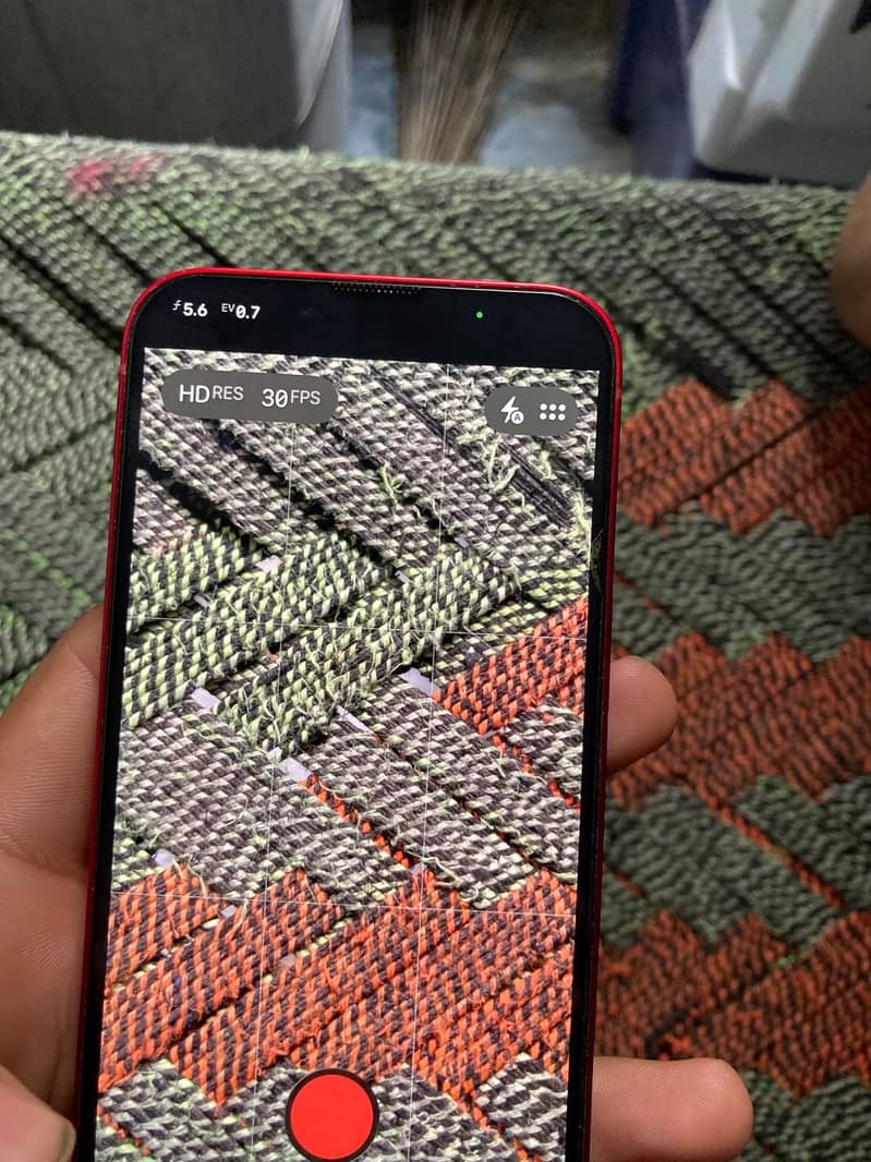 Apple iPhone 13 5