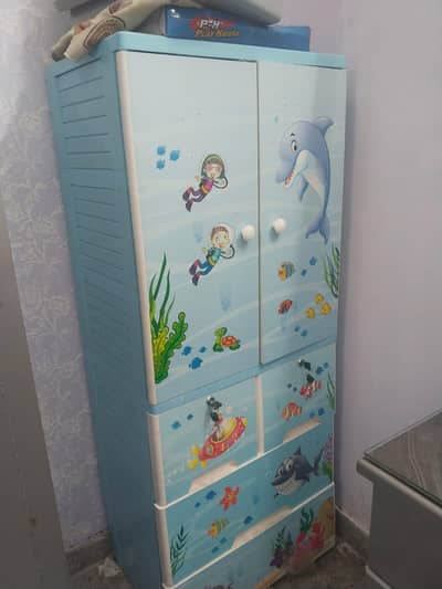 kids wardrobe