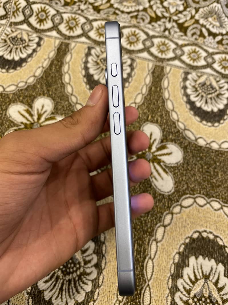 Apple iPhone 17 2