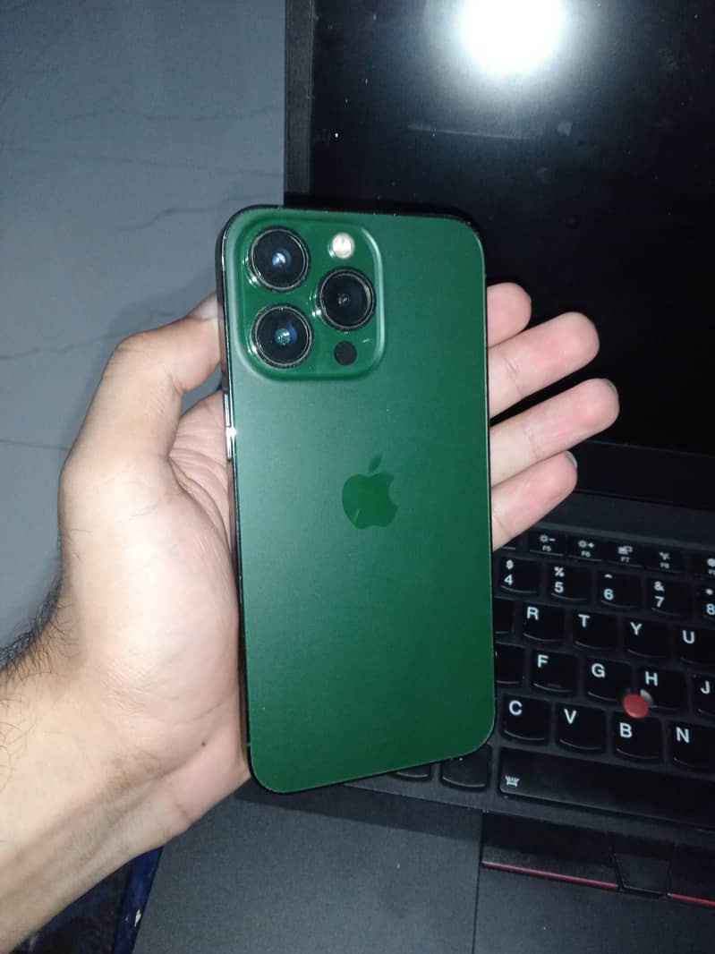 Apple iPhone 13 Pro 0