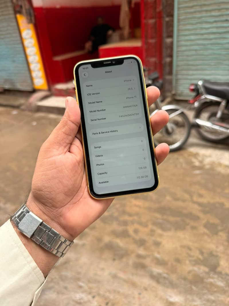 Apple iPhone 11 1