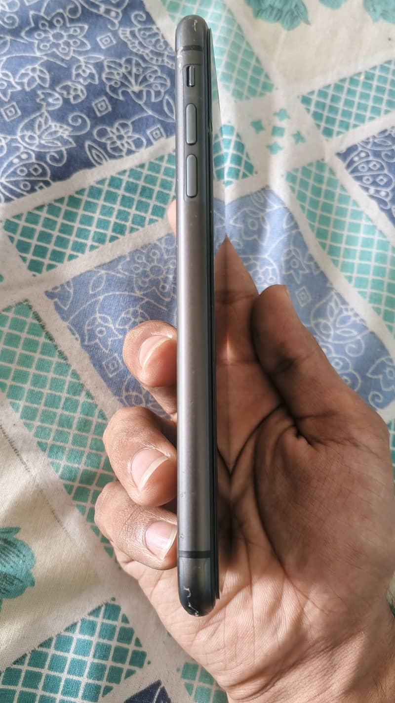 Apple iPhone 11 2