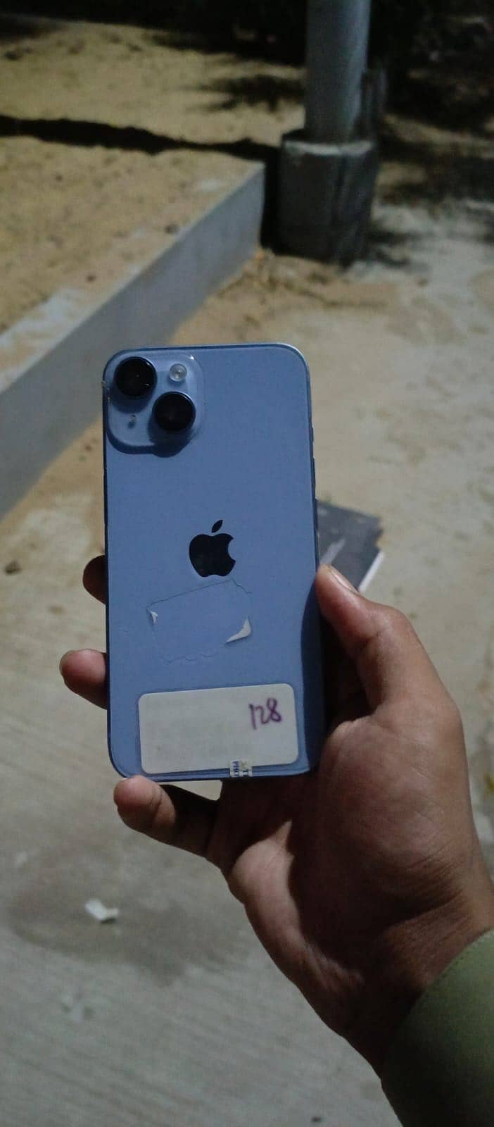 Apple iPhone 14 3