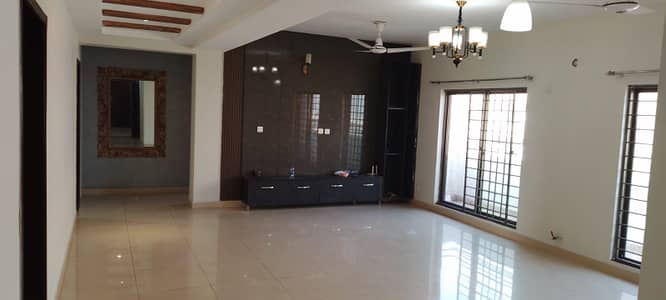 Apartment Available For Rent