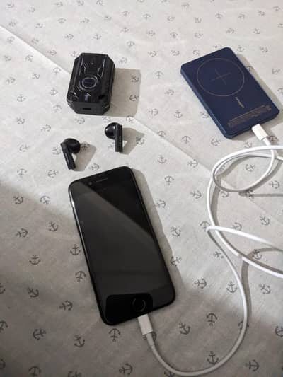 Apple iPhone 7 8/10 PTA Approved 32Gb