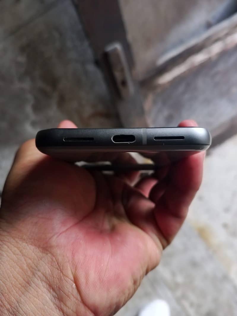 Google Pixel 8 3