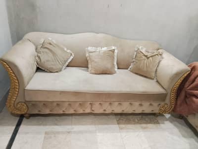 3 2 2 sofa for sell