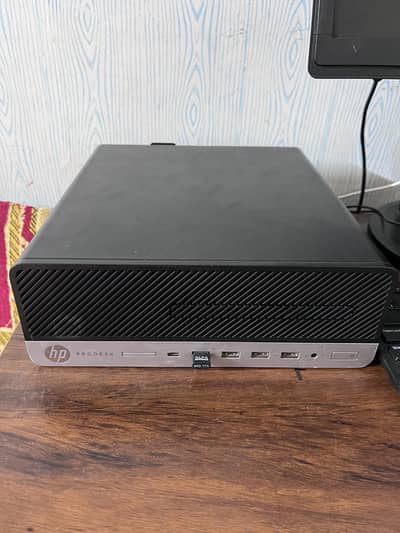 HP ProDesk 600 G3 SFF Desktop with 20inc HP LCD