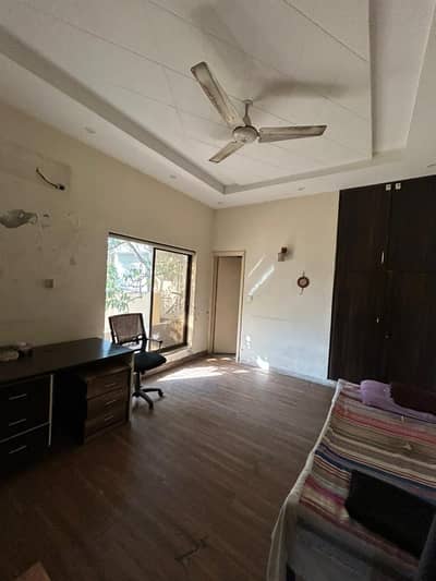 1 Kanal Ideal Building
