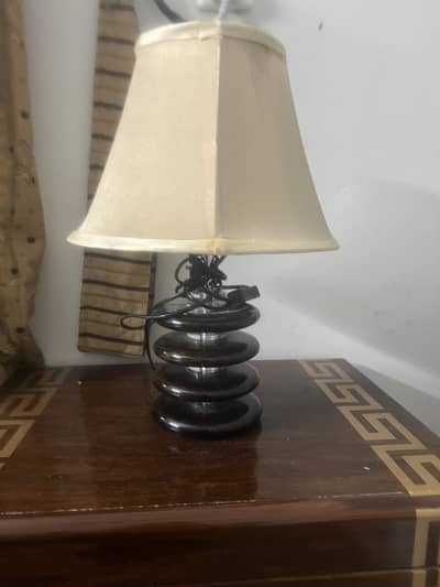 Table lamp