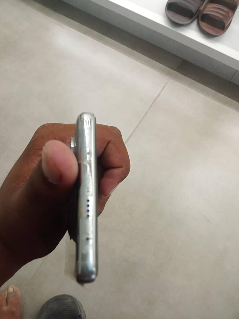 Tecno CAMON 40 1
