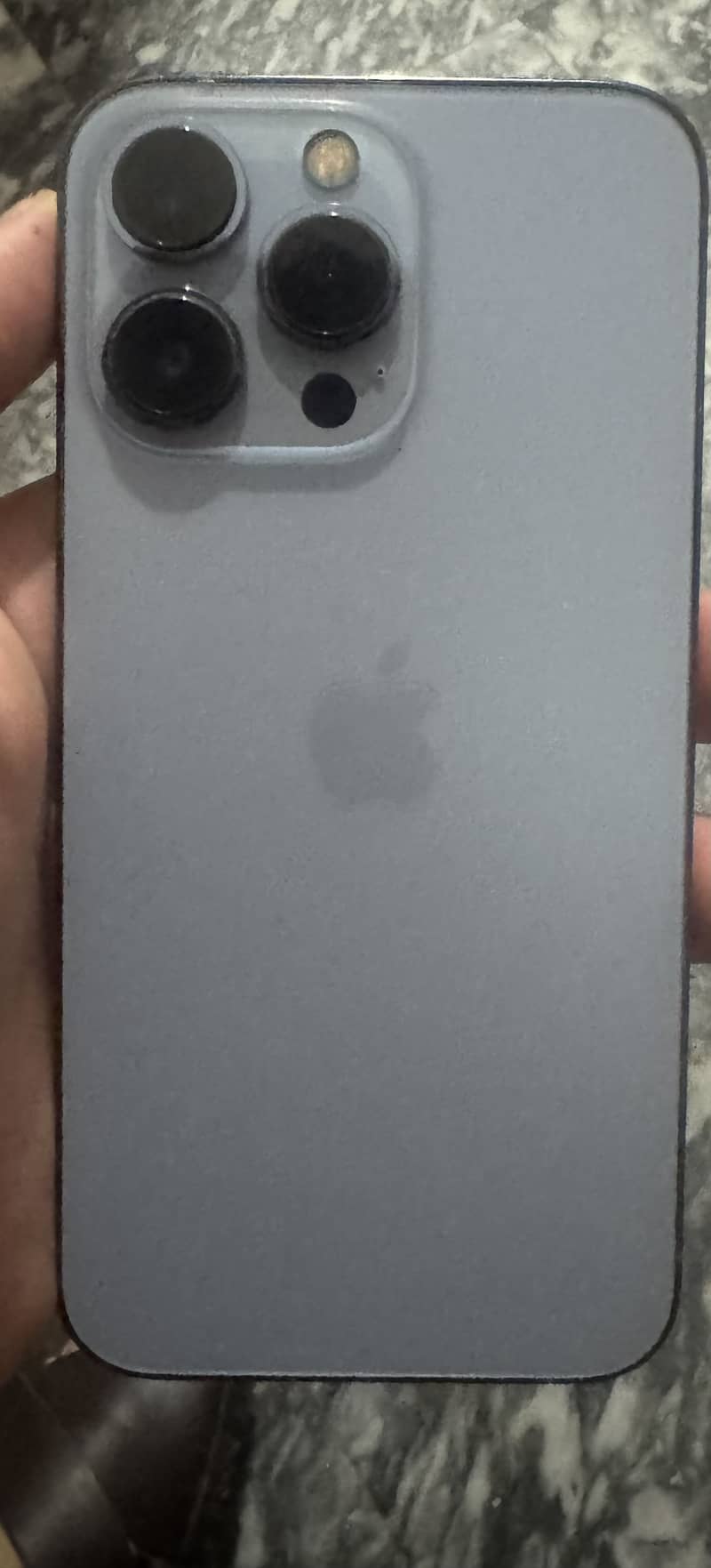 Apple iPhone 13 Pro 2