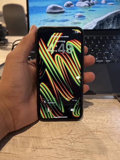 iPhone 11 64GB Non PTA | 94% Battery Health | 10/10 Condition