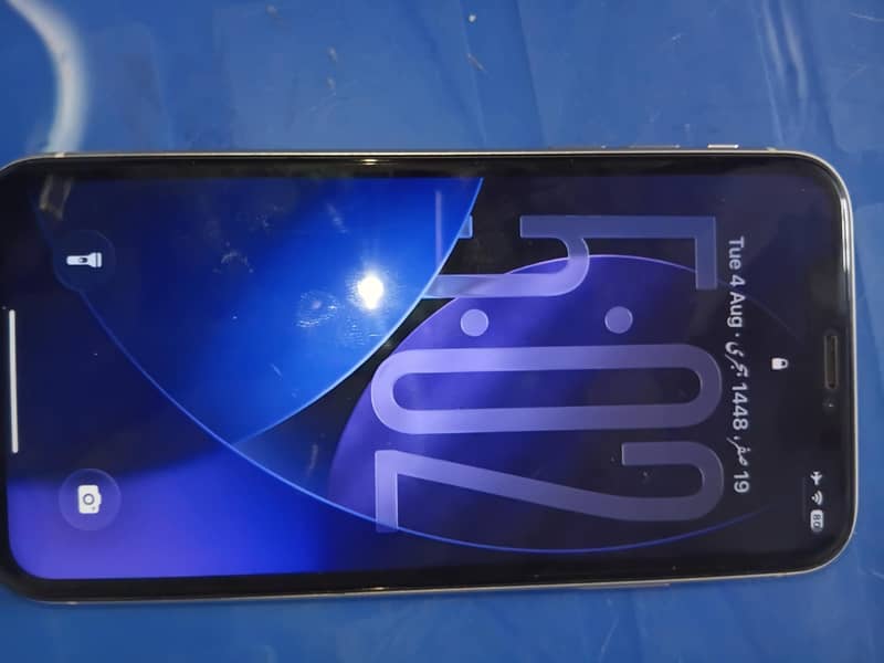 Apple iPhone 11 0