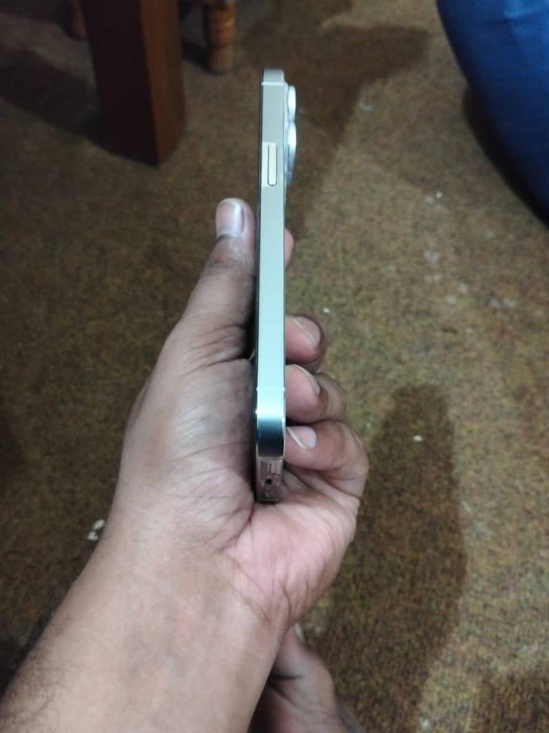 Apple iPhone 13 Pro 0