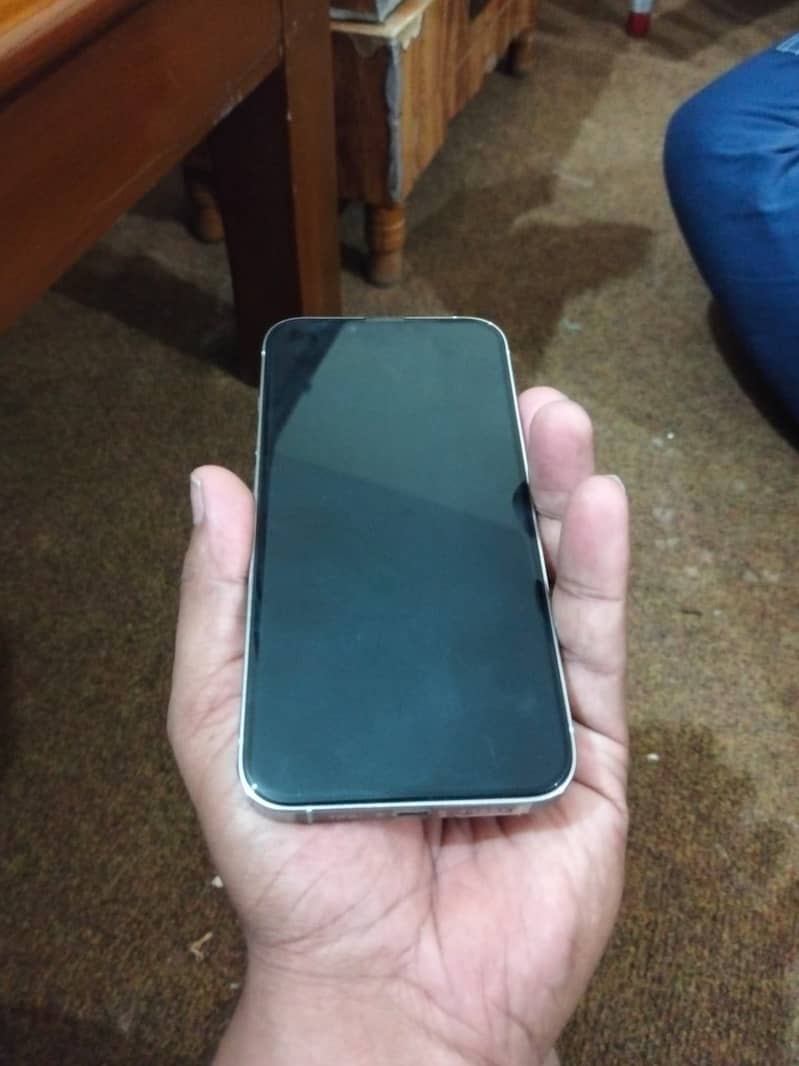 Apple iPhone 13 Pro 2
