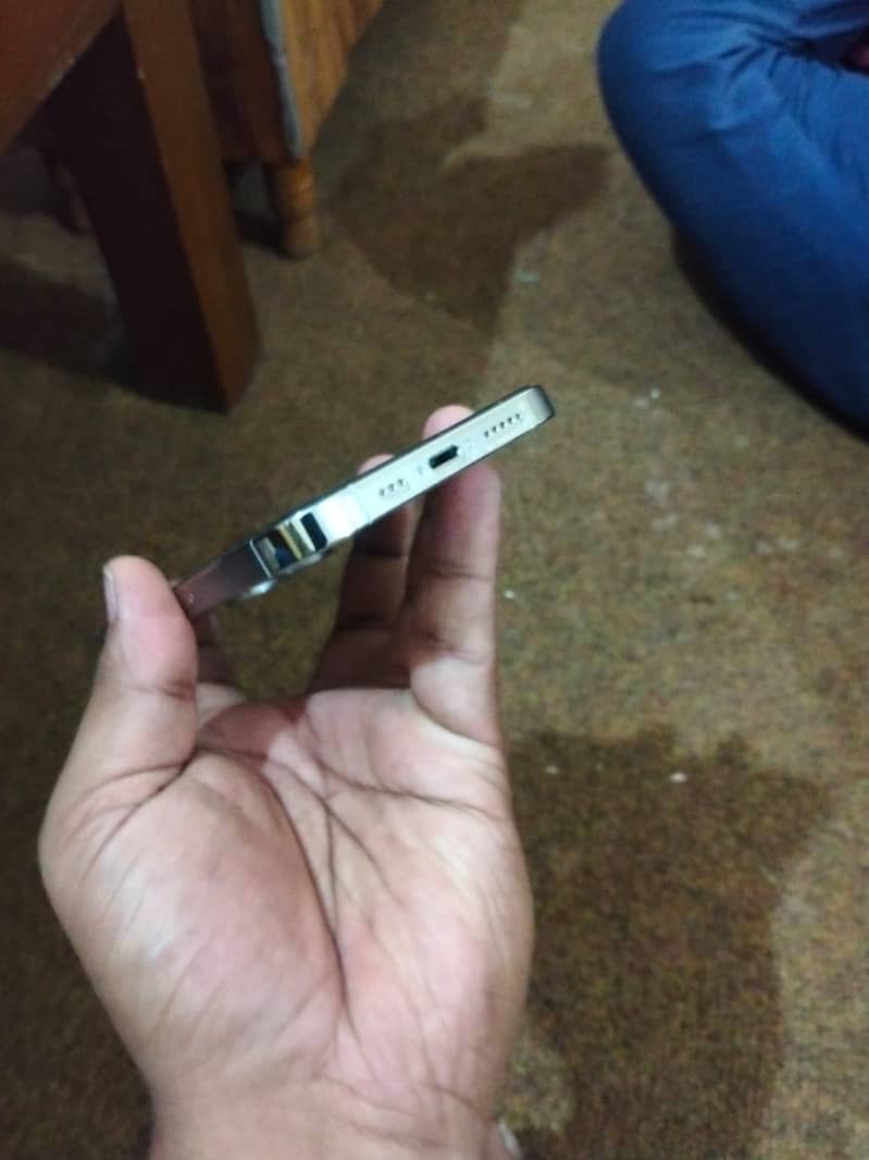 Apple iPhone 13 Pro 5