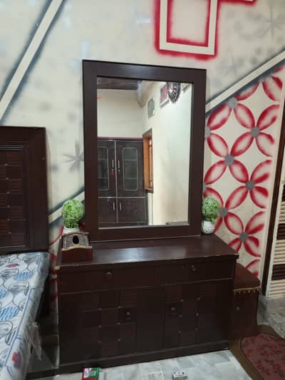 peshawar. . . pakha ghulam ehsan calony  03491176007
