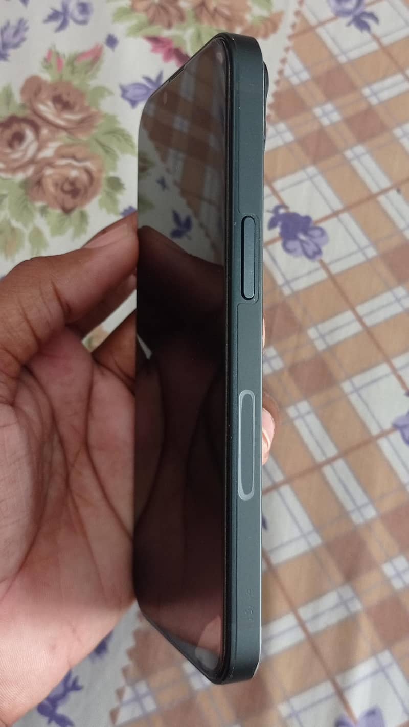 Apple iPhone 14 2