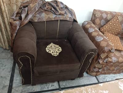 it's complete sofa set for sale with best price