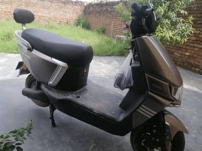 electric scooty for sale