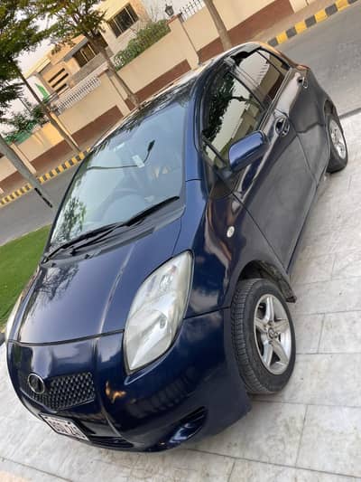 Toyota vitz 7/11 model best for cultus coure fx mehran Nissan Alto pri