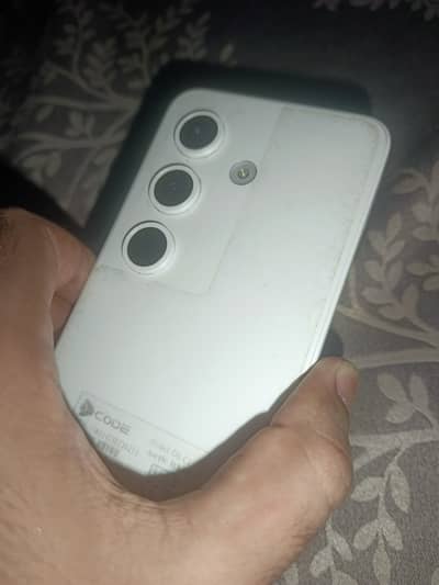 Mobile sell in good condition with 4 month warranty