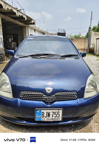 Toyota Vitz 2001