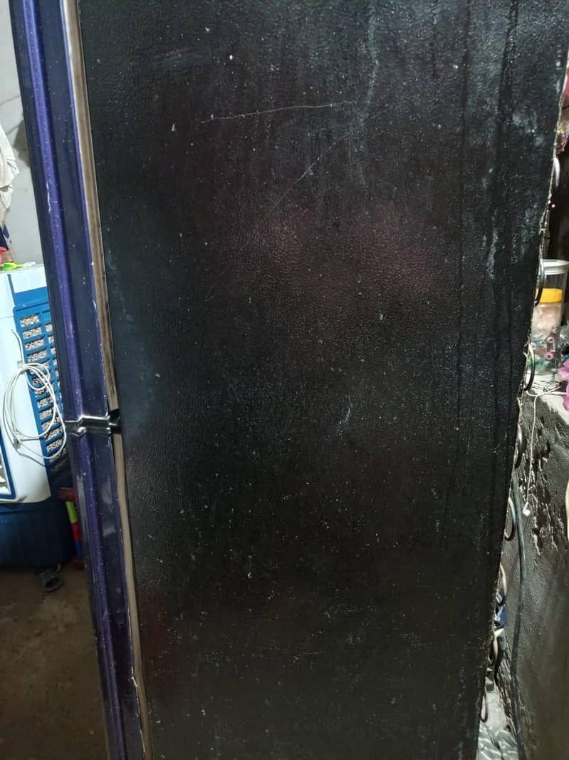 waves medium size fridge 1