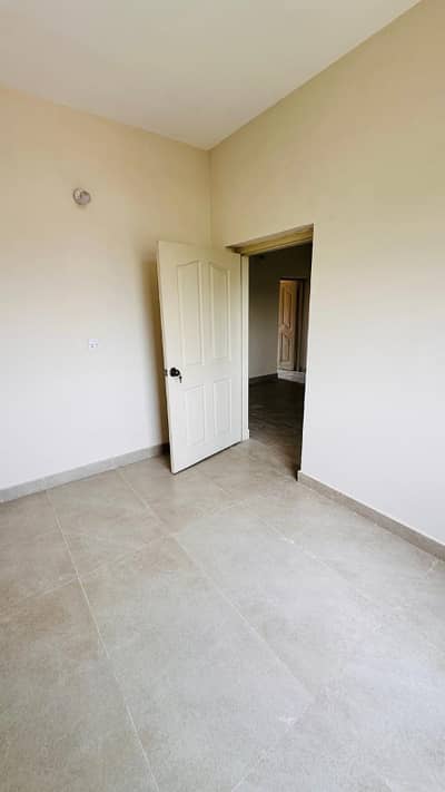 Bachelor'S Rooms Available For Single Person Near University Of South Asia Adjacent To Punjab University Housing Society Phase 2