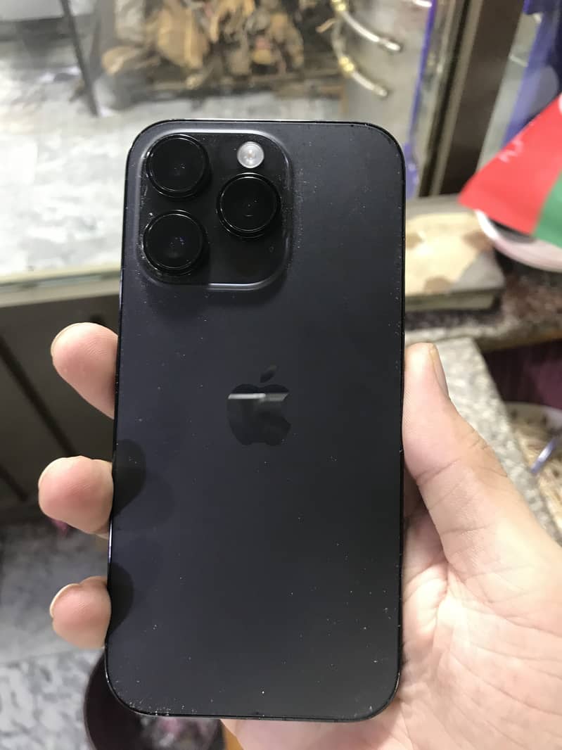 Apple iPhone 14 Pro 1