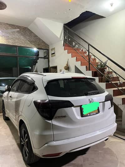 Honda Vezel 2016