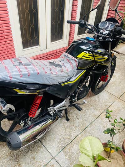 Honda CB 150F
