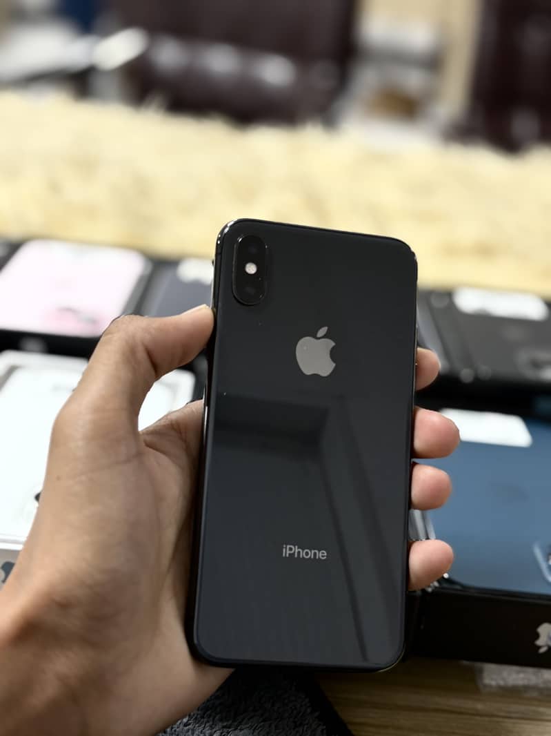 Apple iPhone X 0